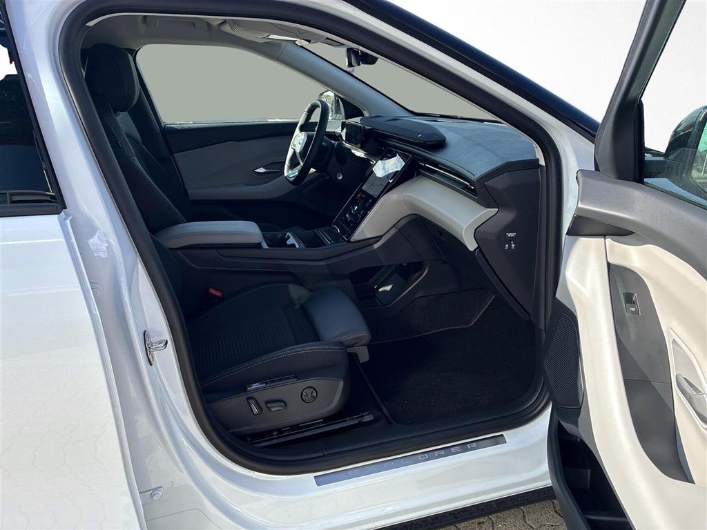 Ford Explorer UR Premium billede 12