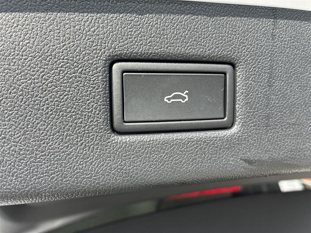 Ford Explorer UR Premium billede 21