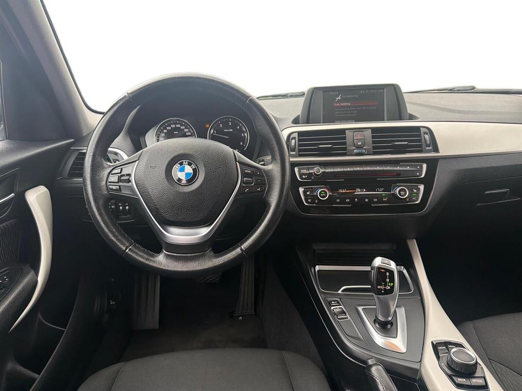 BMW 118d Connected billede 9