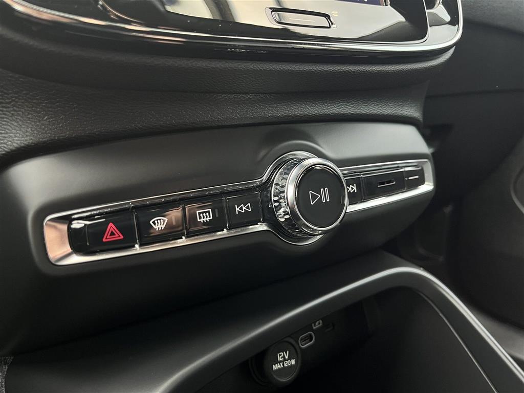 Volvo XC40 Plus billede 17
