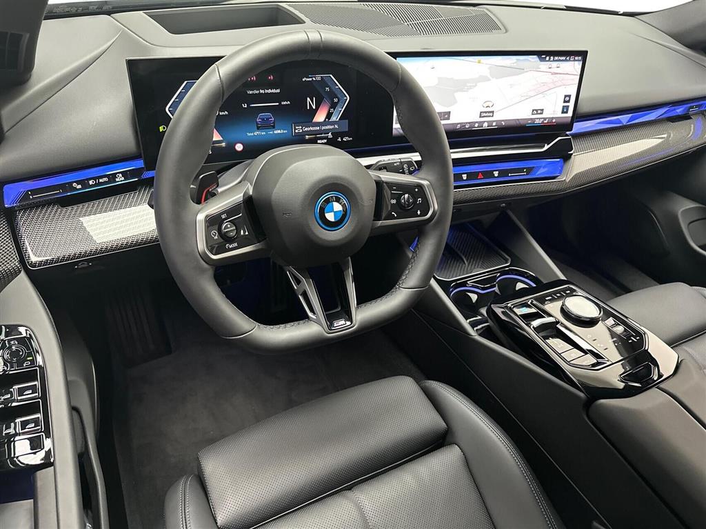 BMW i5 Fully Charged billede 4