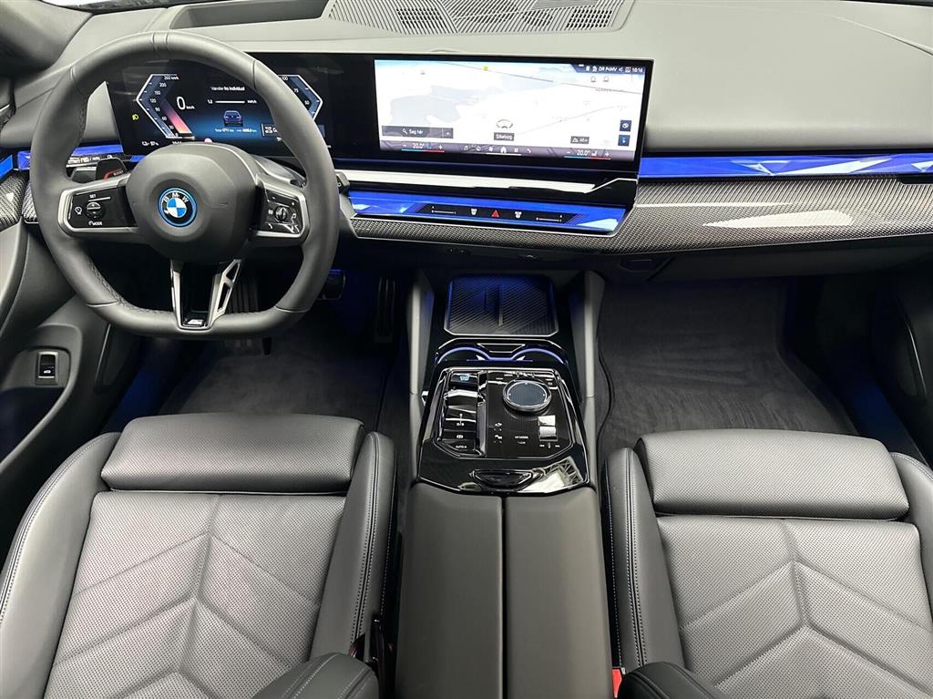 BMW i5 Fully Charged billede 5