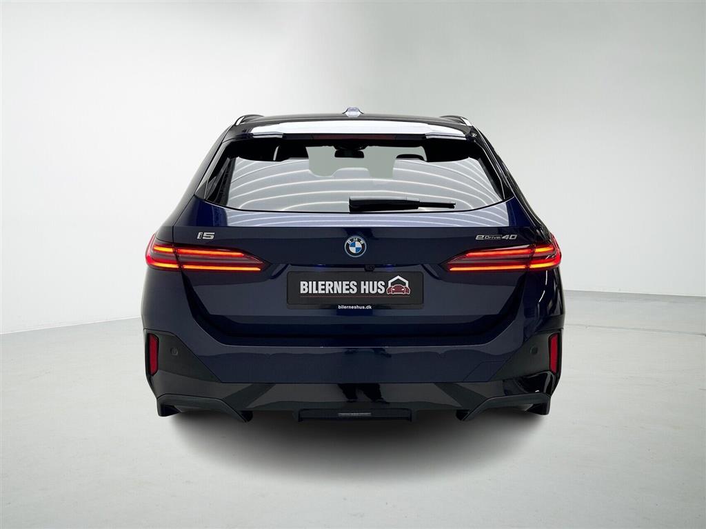 BMW i5 Fully Charged billede 8