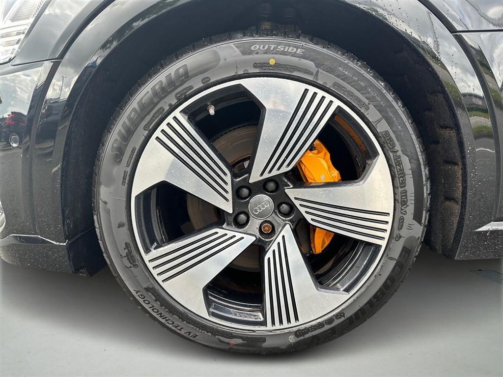 Audi E-tron S Line billede 8