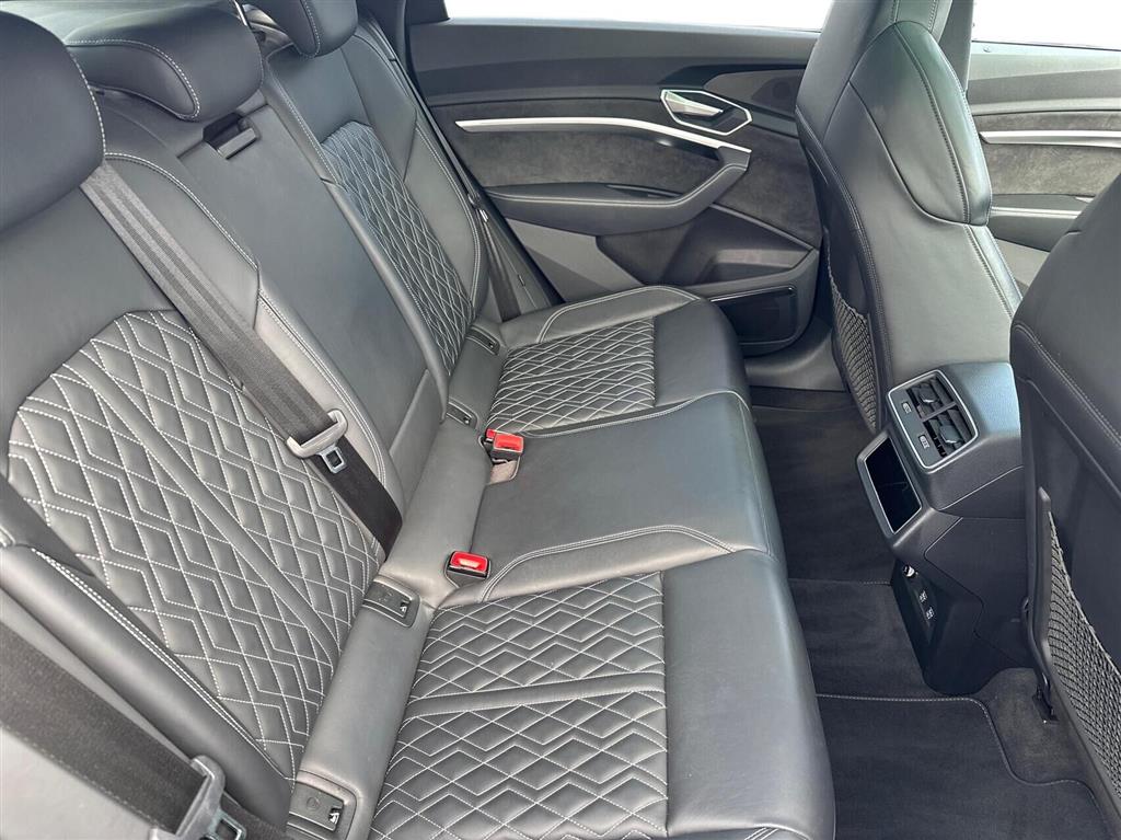 Audi E-tron S Line billede 12