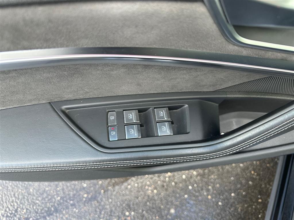 Audi E-tron S Line billede 16