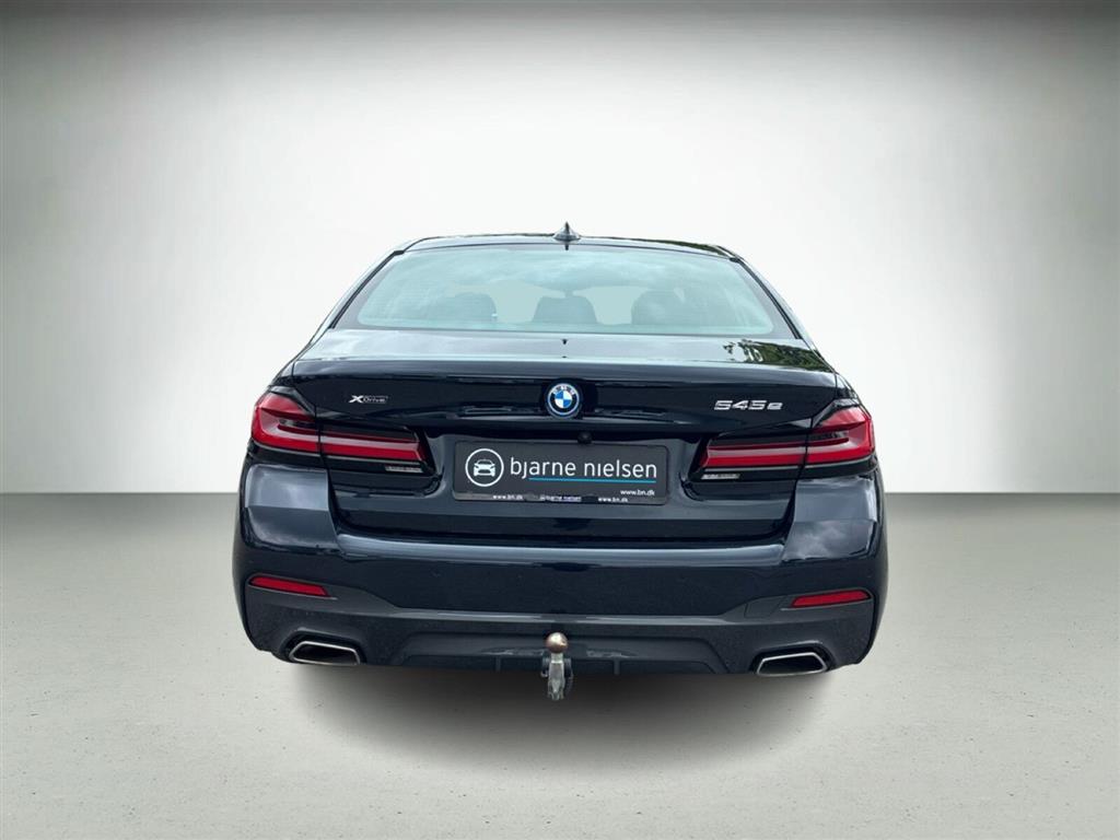 BMW 545e M-Sport billede 7
