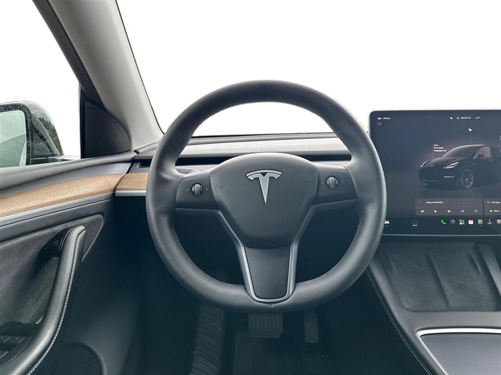 Tesla Model Y Long Range billede 9