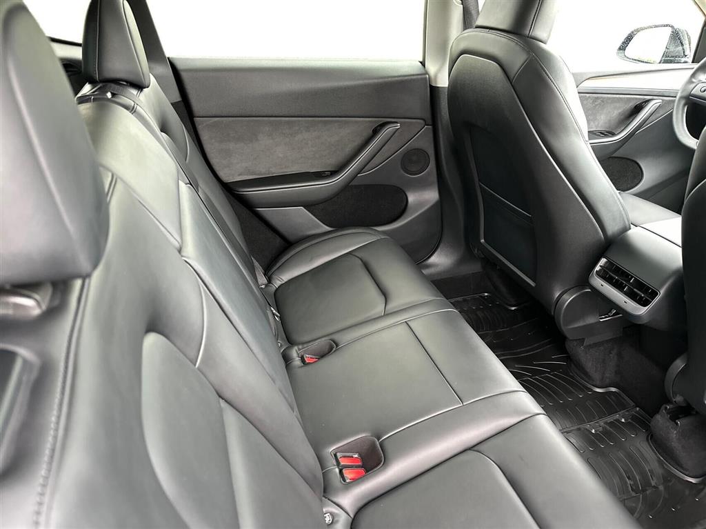 Tesla Model Y Long Range billede 12