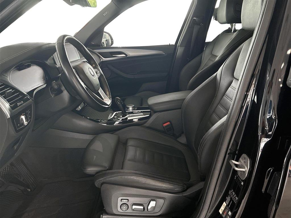 BMW iX3 Charged Plus billede 13