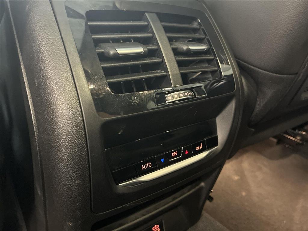 BMW iX3 Charged Plus billede 16