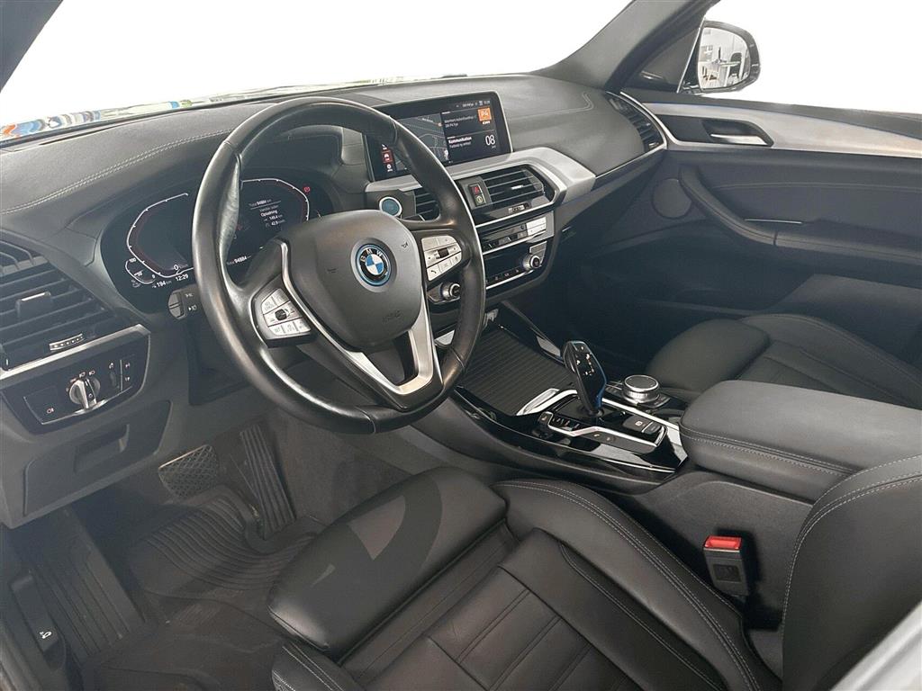 BMW iX3 Charged Plus billede 21