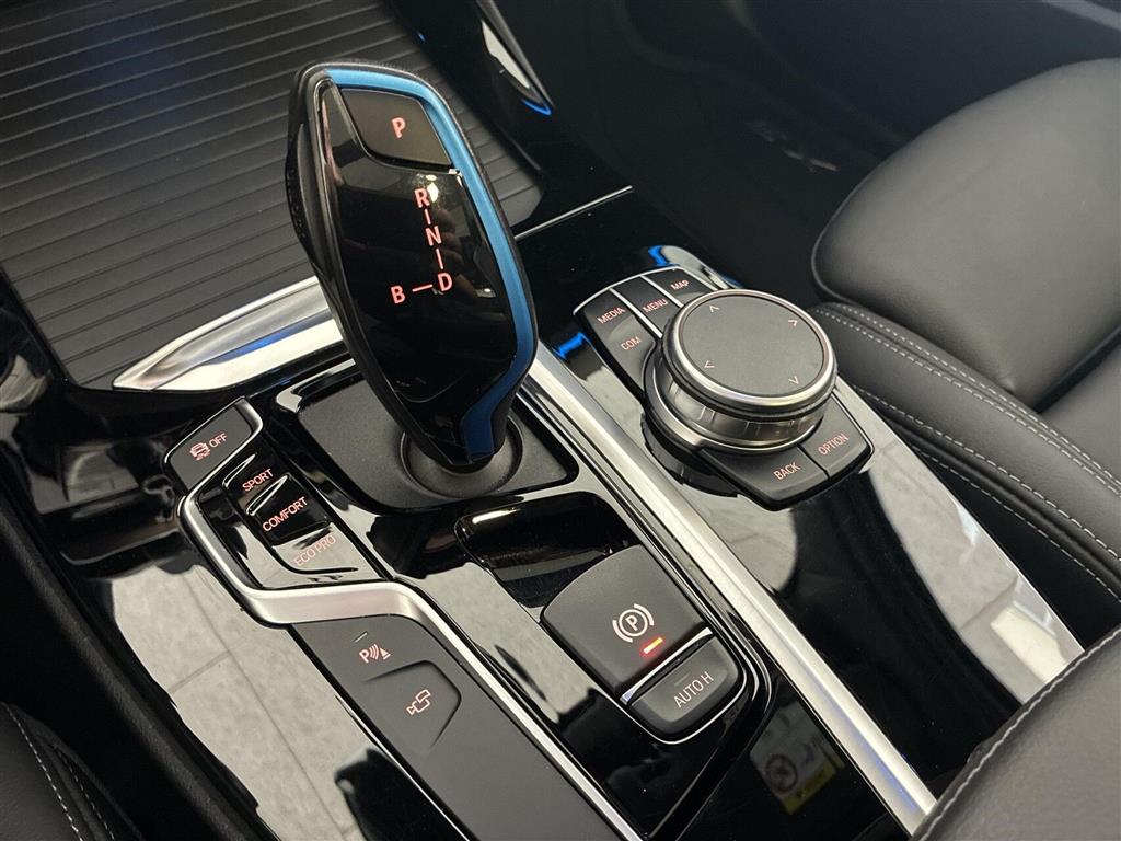 BMW iX3 Charged Plus billede 28