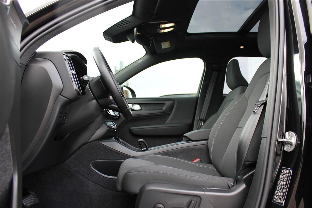 Volvo EX40 Black Edition billede 4