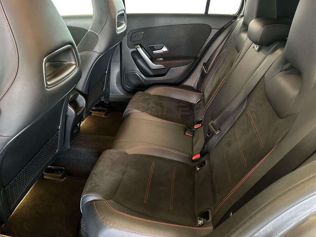 Mercedes-Benz A250 e AMG Line billede 17
