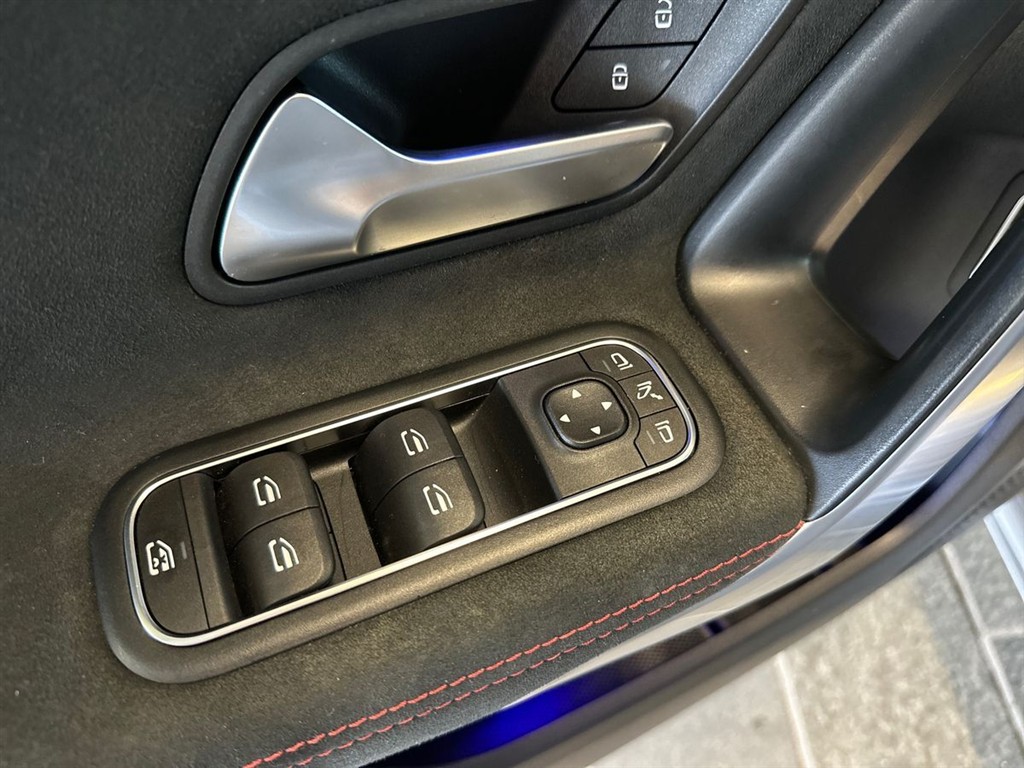 Mercedes-Benz A250 e AMG Line billede 20