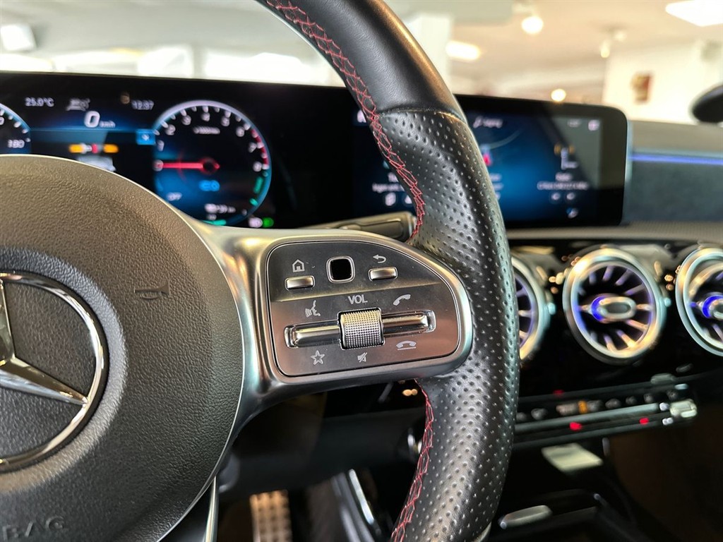 Mercedes-Benz A250 e AMG Line billede 15