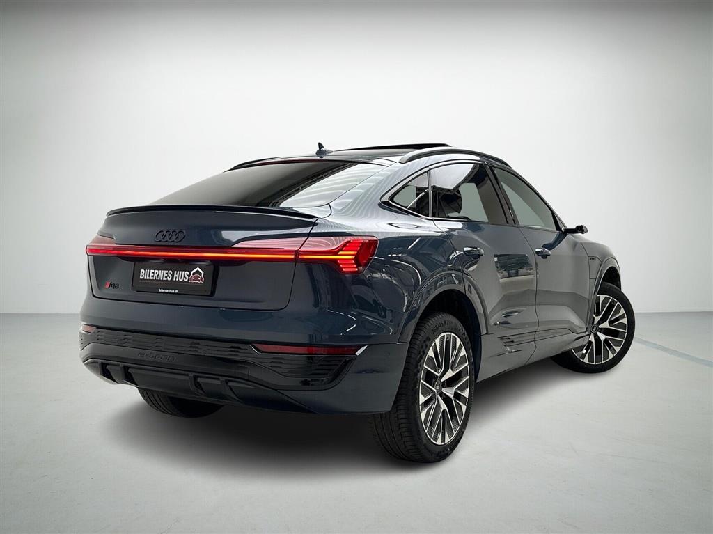 Audi Q8 S Line billede 2