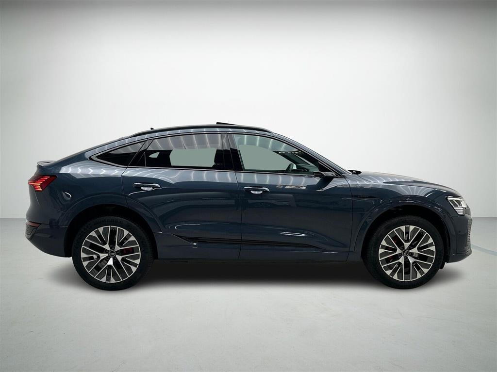 Audi Q8 S Line billede 6