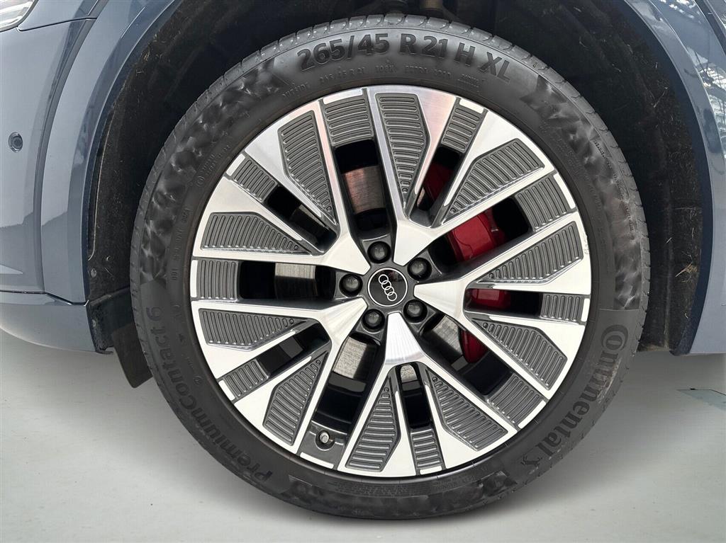 Audi Q8 S Line billede 9