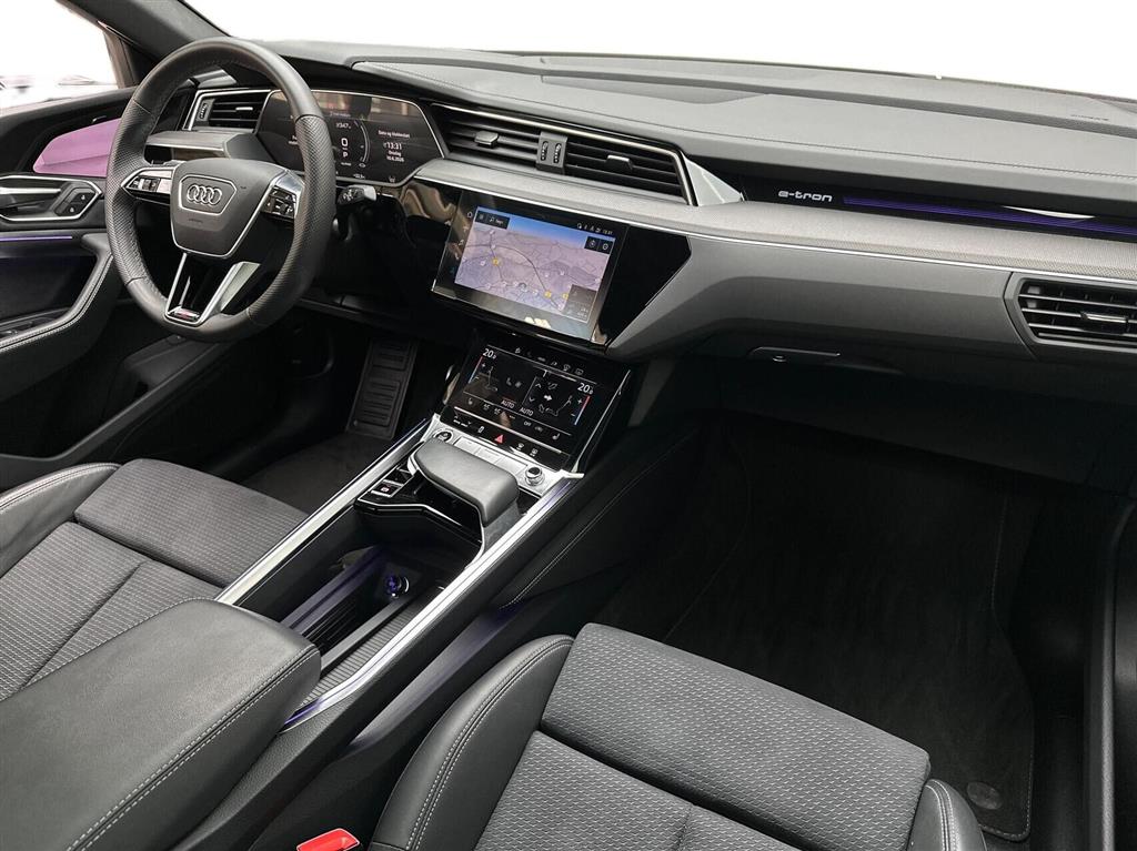 Audi Q8 S Line billede 11