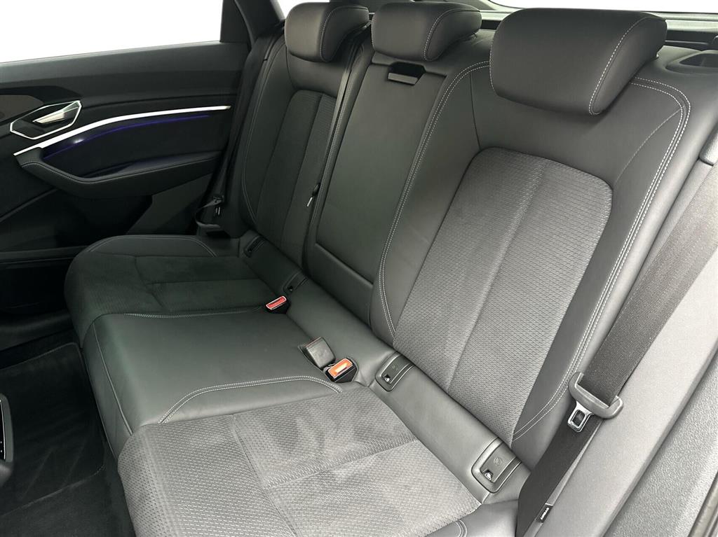 Audi Q8 S Line billede 13