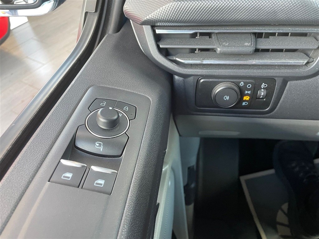 Ford E-Transit Custom Limited billede 10