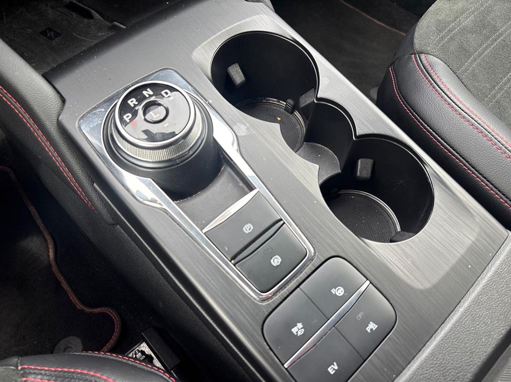 Ford Kuga ST-Line X billede 15