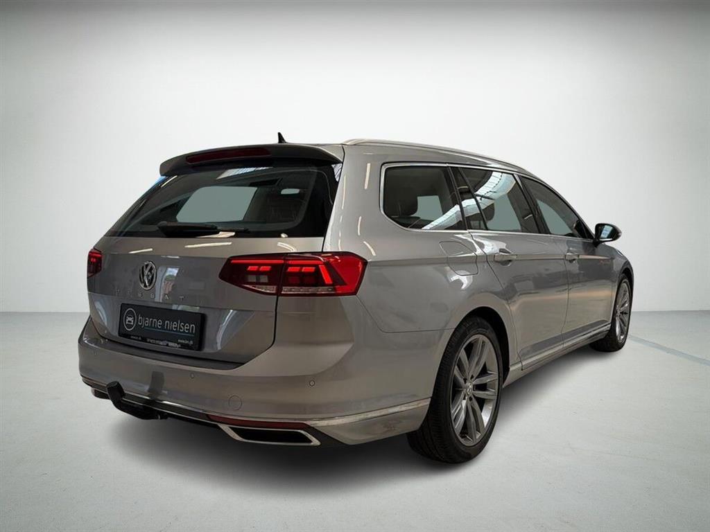 VW Passat Elegance Plus Pro billede 2