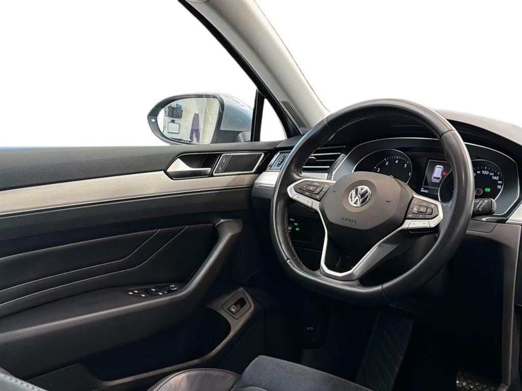 VW Passat Elegance Plus Pro billede 9