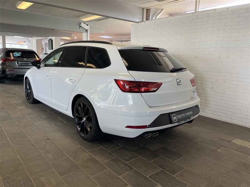 Seat Leon FR generic.image 2