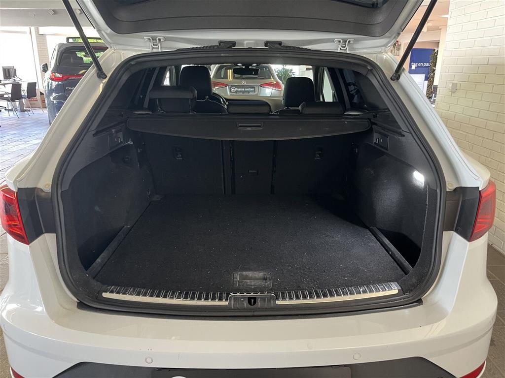 Seat Leon FR generic.image 3