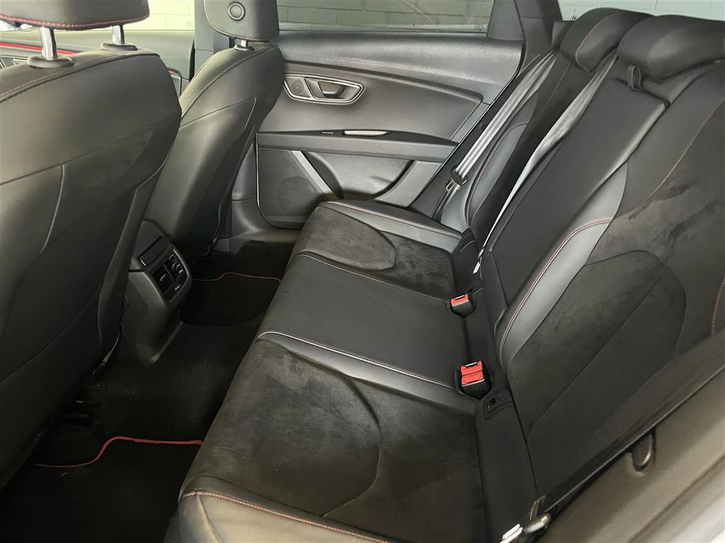 Seat Leon FR generic.image 9