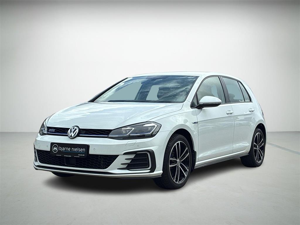 VW Golf GTE