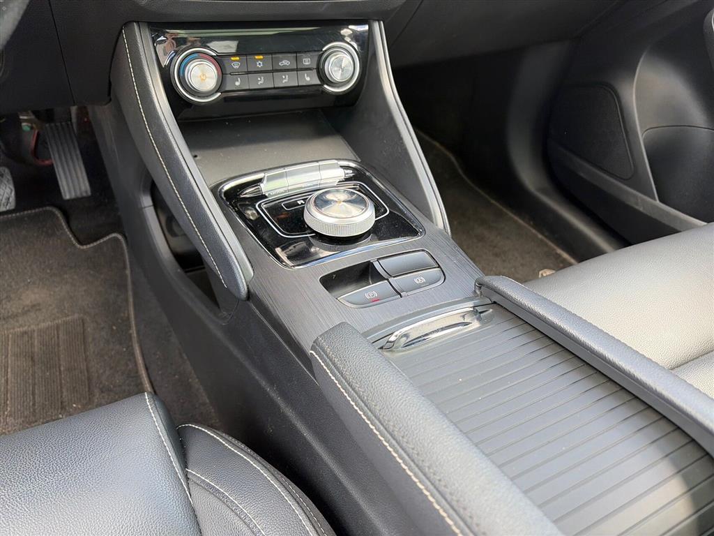 MG ZS EV Luxury billede 15