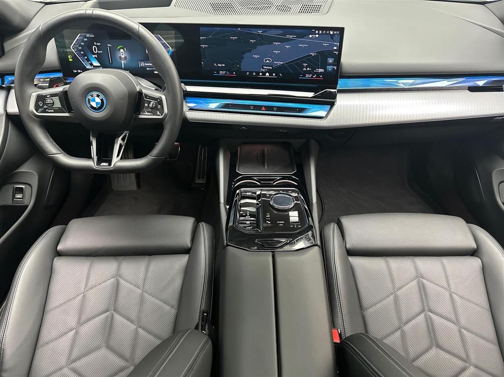 BMW i5 Fully Charged billede 5