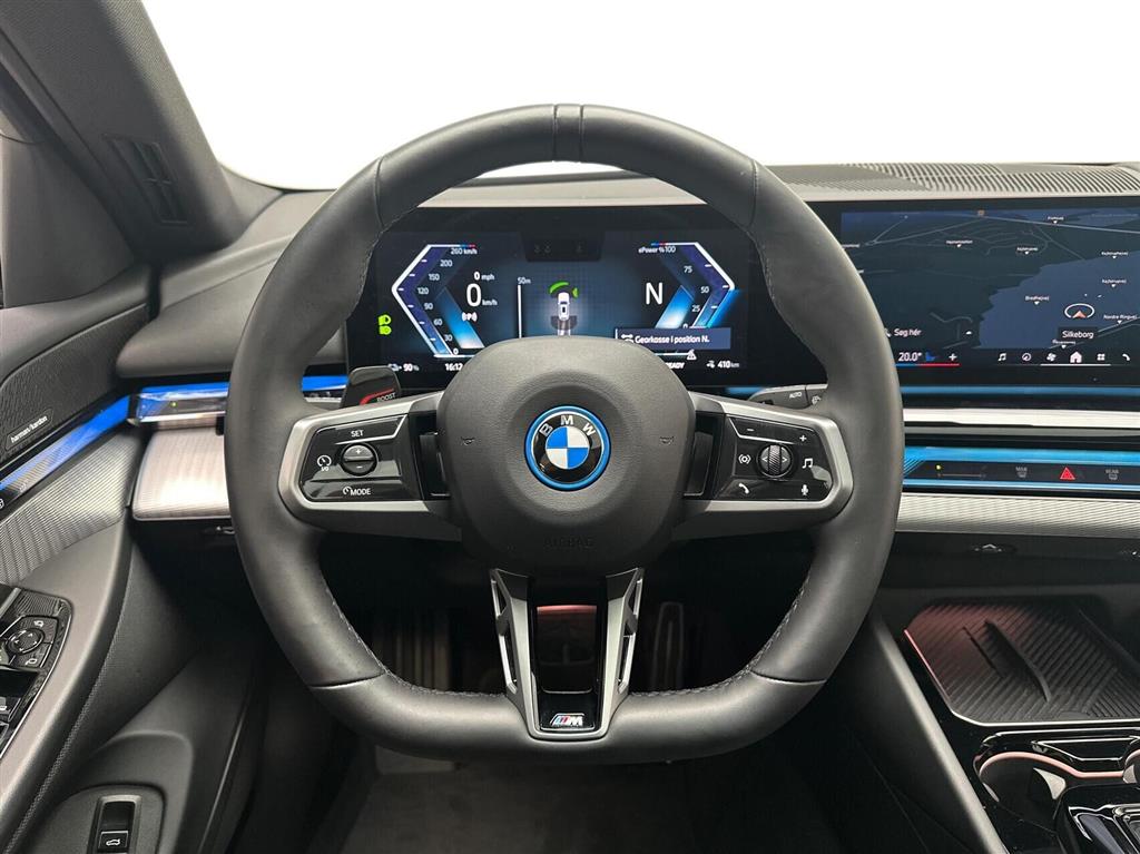 BMW i5 Fully Charged billede 10