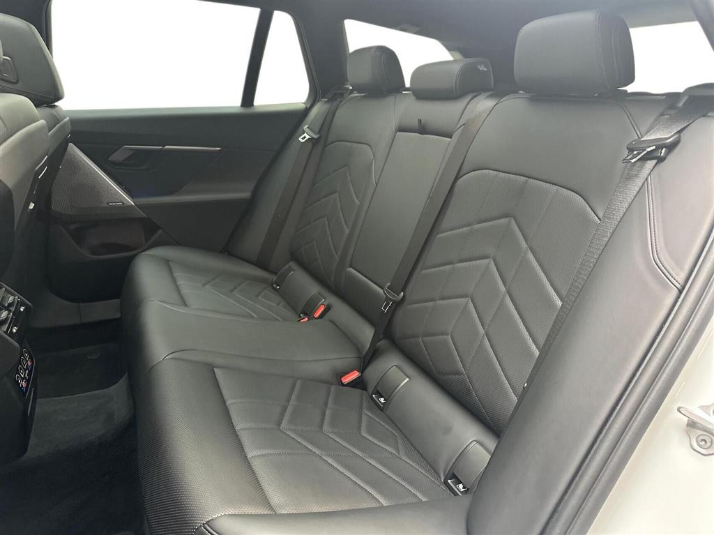 BMW i5 Fully Charged billede 13