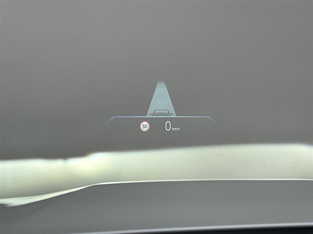BMW i5 Fully Charged billede 25