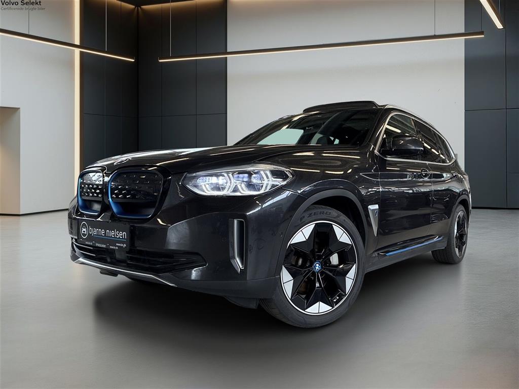 BMW iX3 Charged Plus