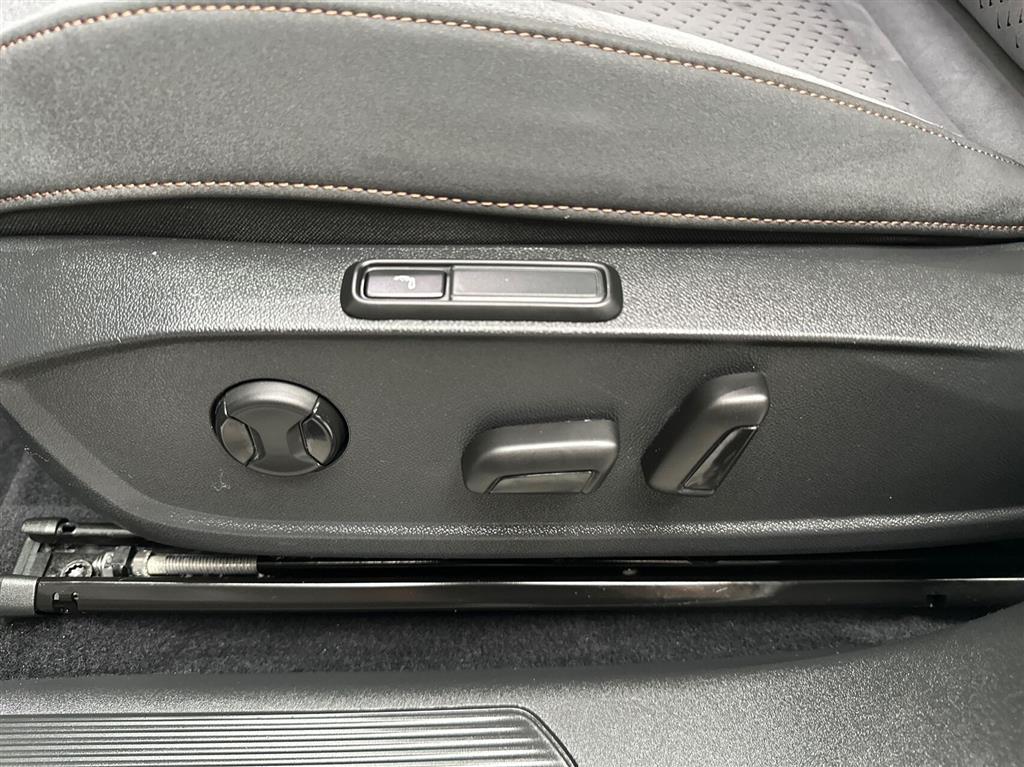 Cupra Born Dinamica Pack High billede 19