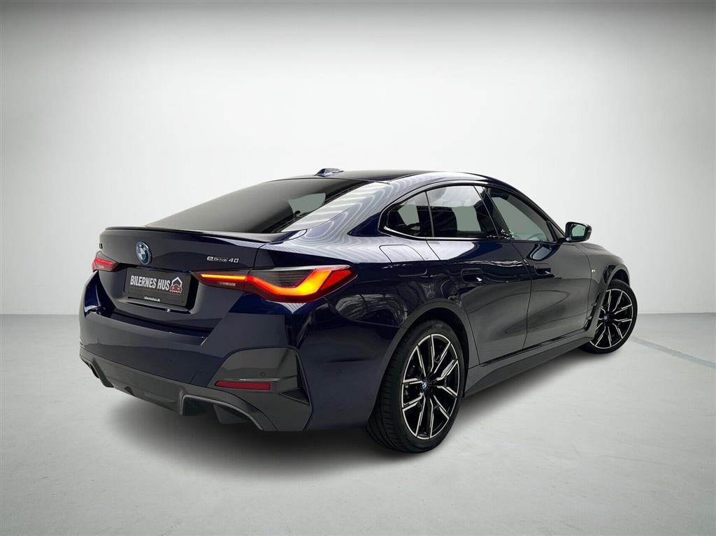 BMW i4 Fully Charged billede 2