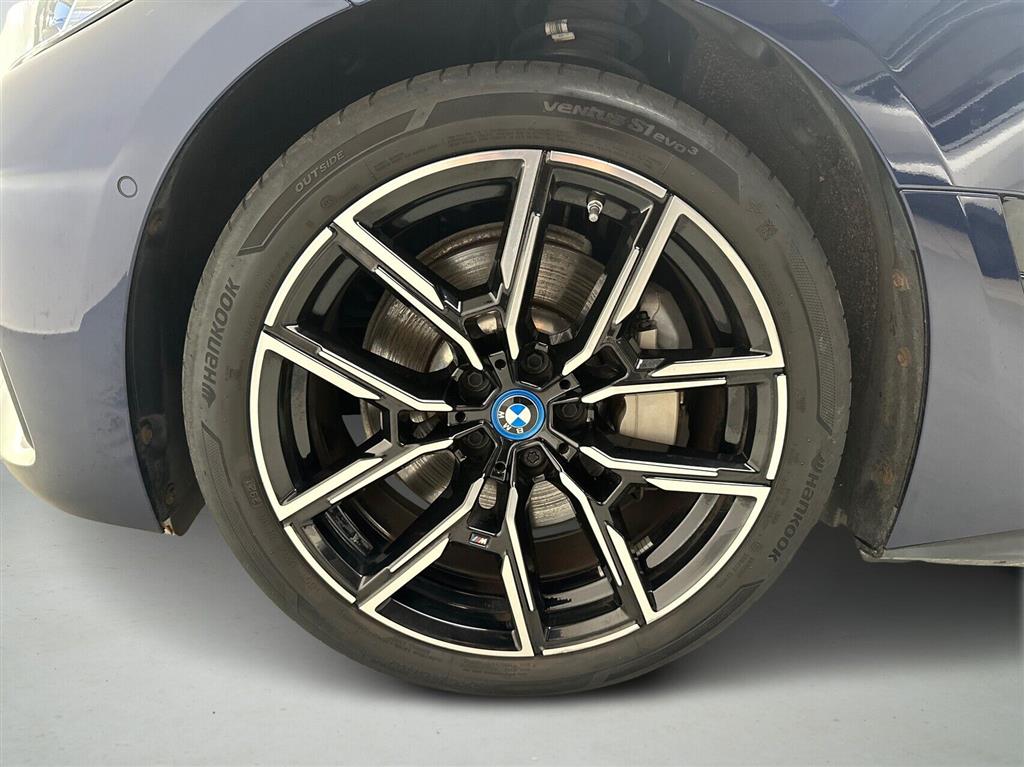 BMW i4 Fully Charged billede 9