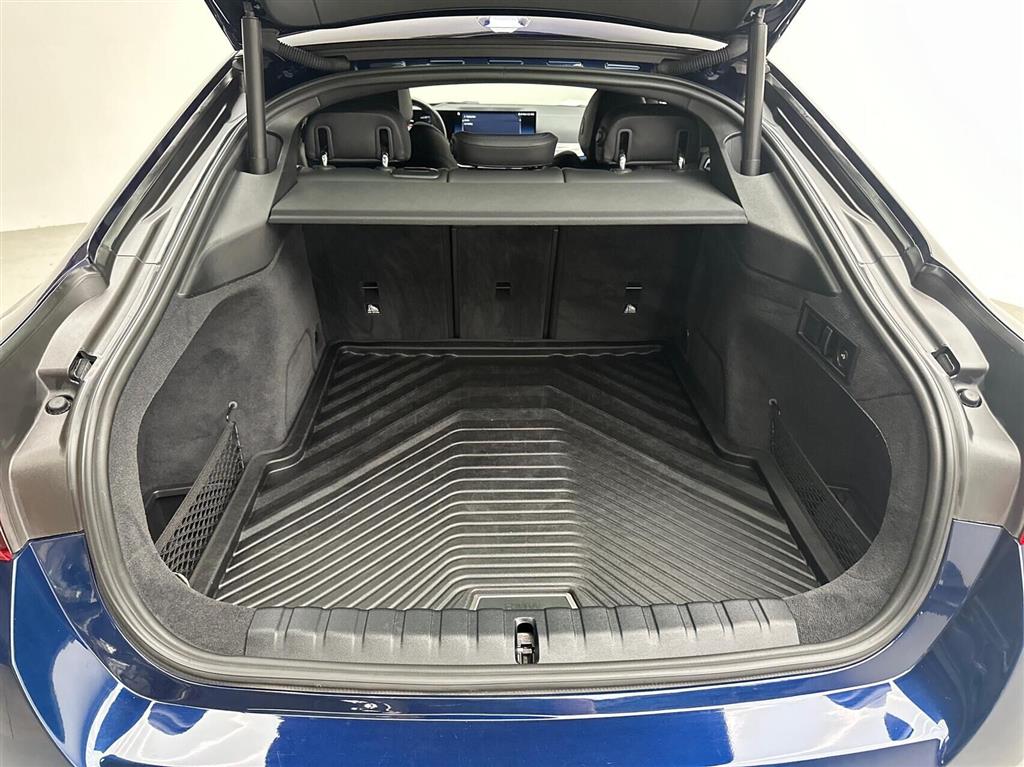 BMW i4 Fully Charged billede 14