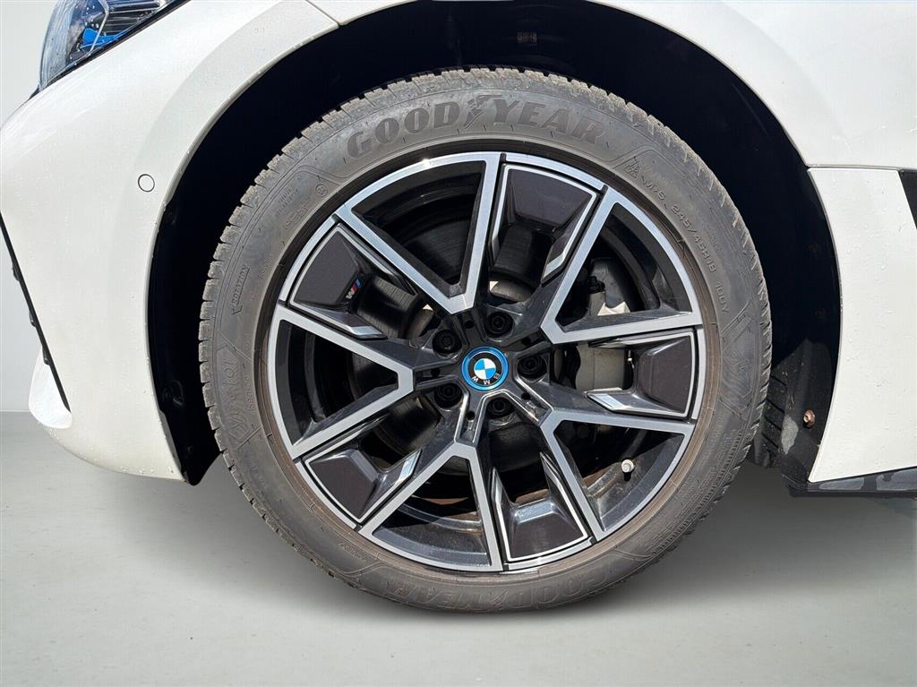 BMW i4 M-Sport billede 8