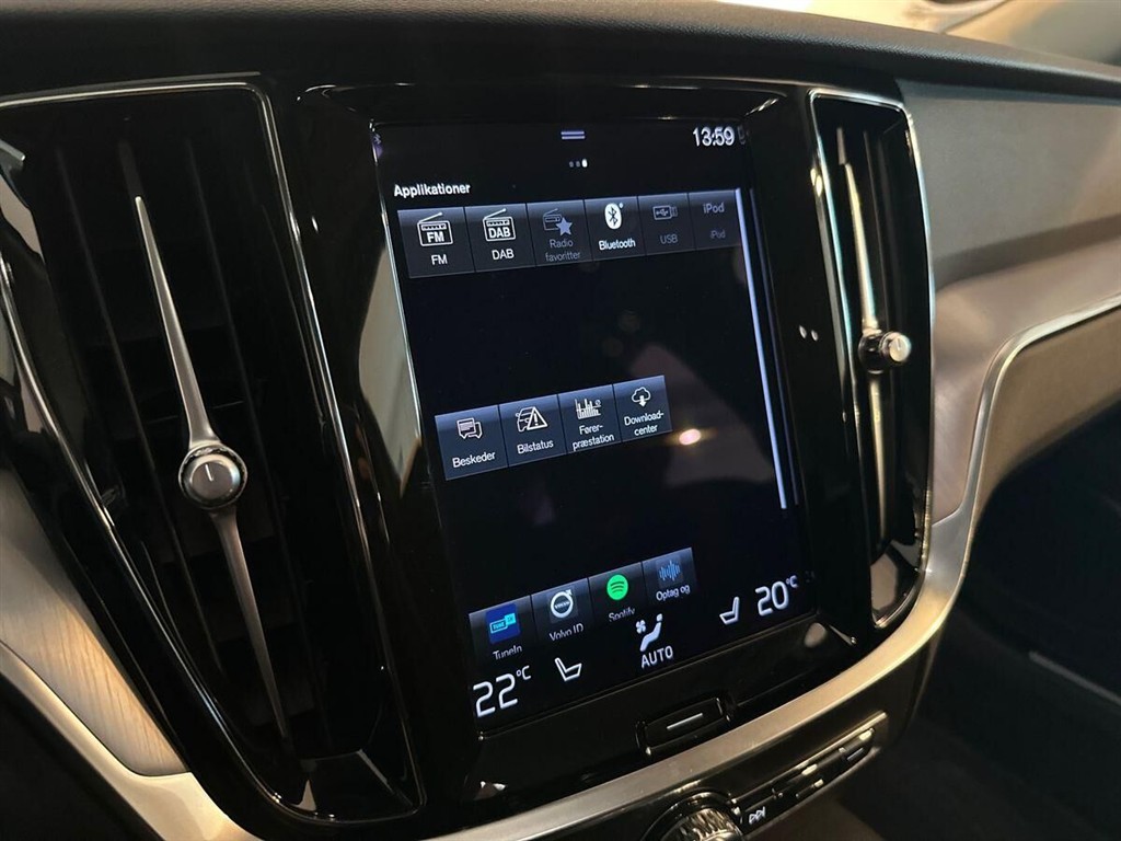 Volvo V60 Momentum billede 11