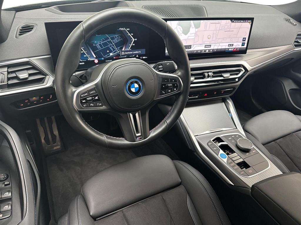 generic.car generic.image 4