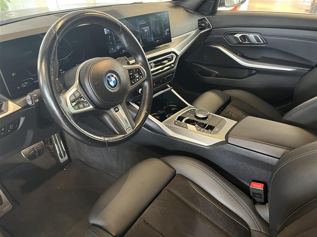 BMW 330e M-Sport billede 4