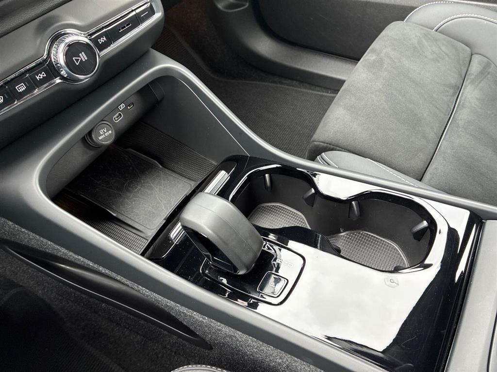 Volvo XC40 Plus billede 15