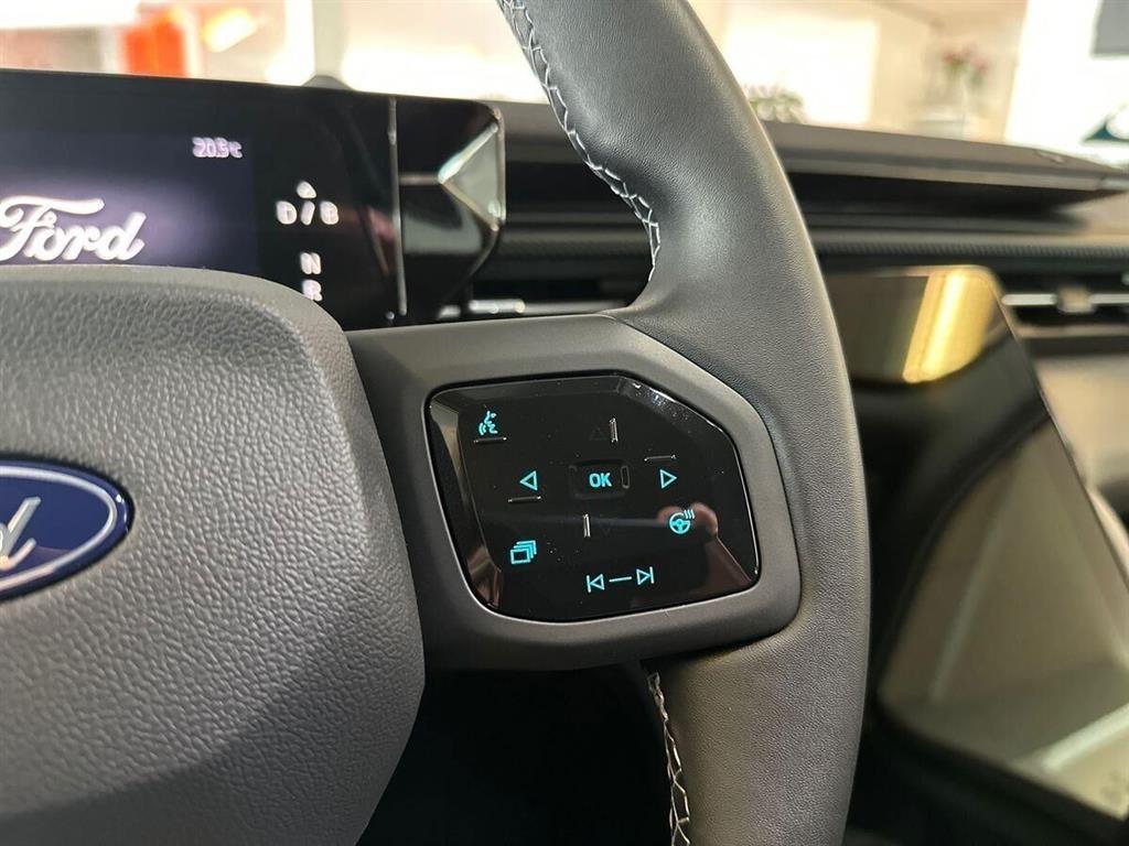 Ford Explorer UR Premium generic.image 15
